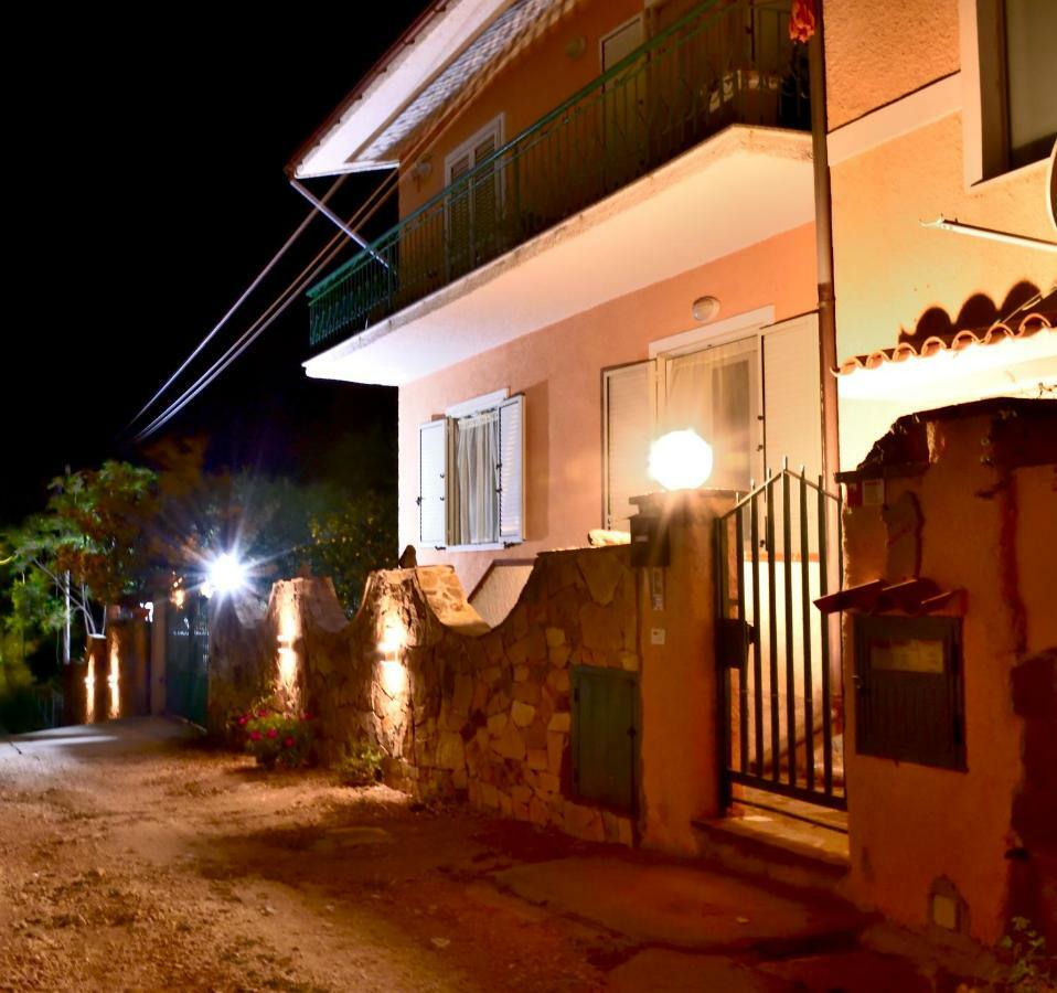 Villa Arancio Cala Liberotto Eksteriør billede